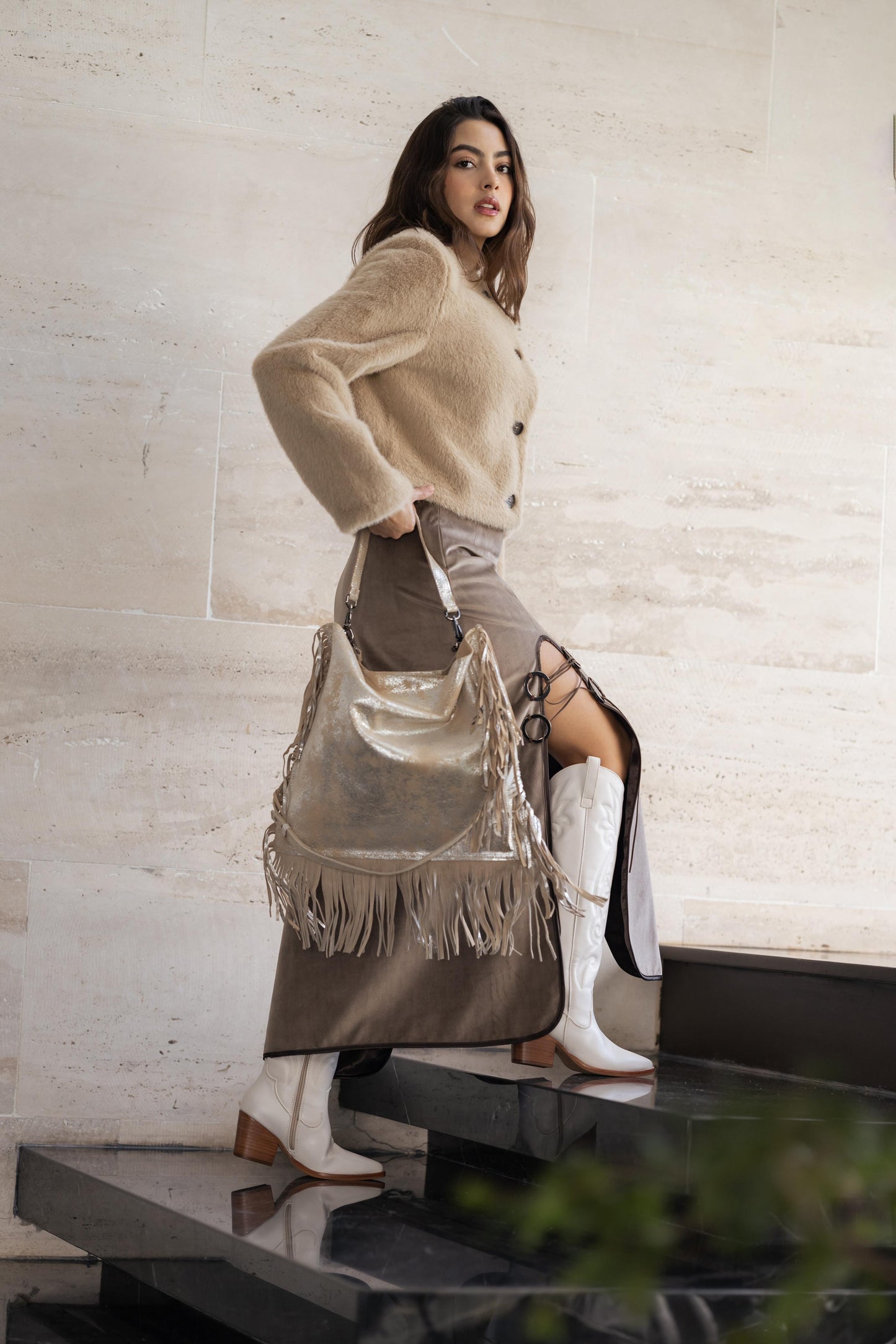 BOLSA SOHO BEIGE CON PLATA